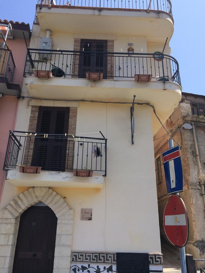 La Bastia Bed and Breakfast Scilla Buitenkant foto