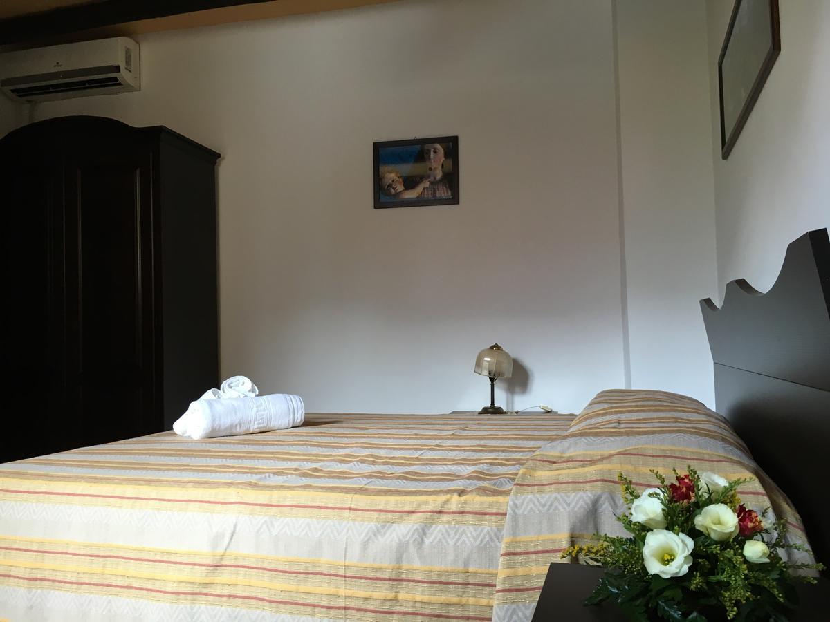 La Bastia Bed and Breakfast Scilla Buitenkant foto