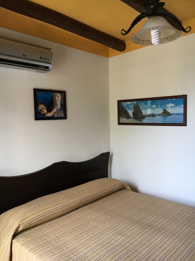La Bastia Bed and Breakfast Scilla Buitenkant foto