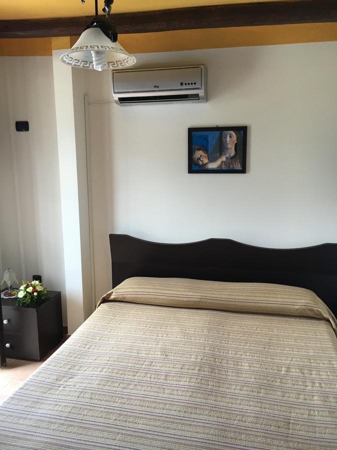 La Bastia Bed and Breakfast Scilla Buitenkant foto
