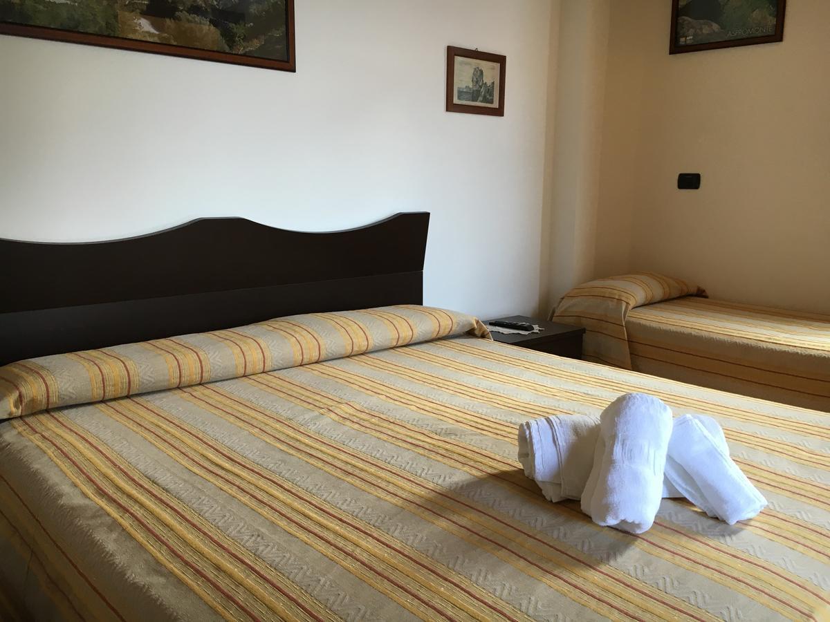 La Bastia Bed and Breakfast Scilla Buitenkant foto