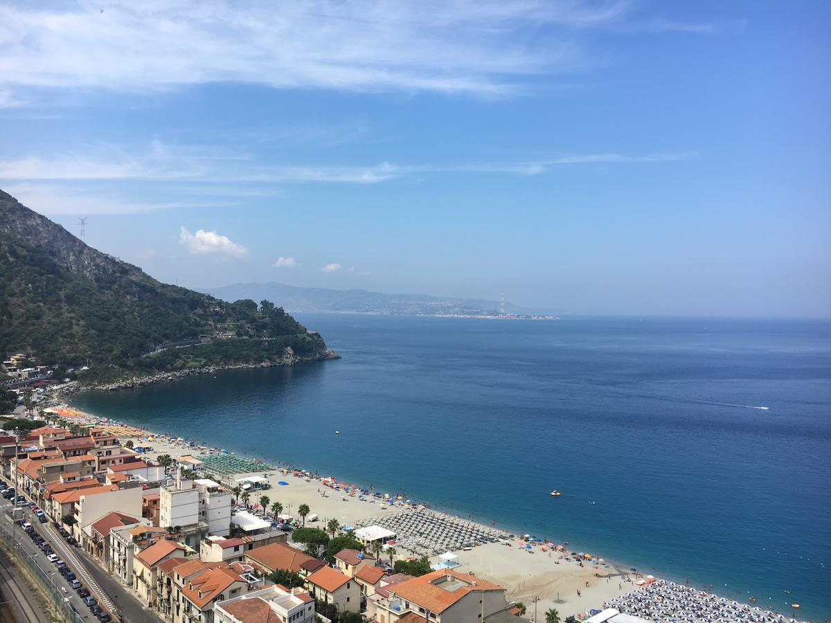 La Bastia Bed and Breakfast Scilla Buitenkant foto